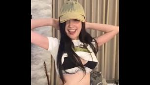 "เบียร์ เดอะวอยซ์" แคปชั่นบอกใกล้ได้เปลี่ยนโทรศัพท์ แต่ทำโฟกัสจุดอื่น