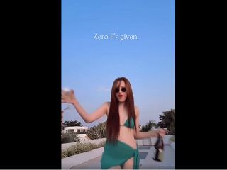 คลิป ปีม้าไฟลุก! ขวัญ อุษามณี นุ่งบิกินี่เขียวฉลองปีใหม่ สวยสับระดับบอสมากๆ