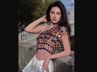 ใหม่ ดาวิกา แม่หยัวอินปารีส ชุดไทยแบบใหม่สวยปังมาก