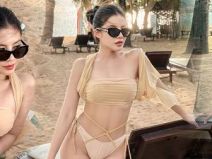 ใบเตย อาร์สยาม ใส่ทูพีซ โชว์หุ่นขาวเนียนริมทะเล อู้หูว... ทำจอมเทียนฮอตฉ่า !